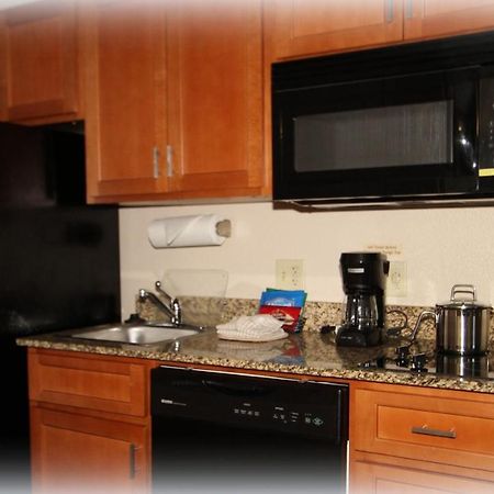 Candlewood Suites Fredericksburg By Ihg Buitenkant foto