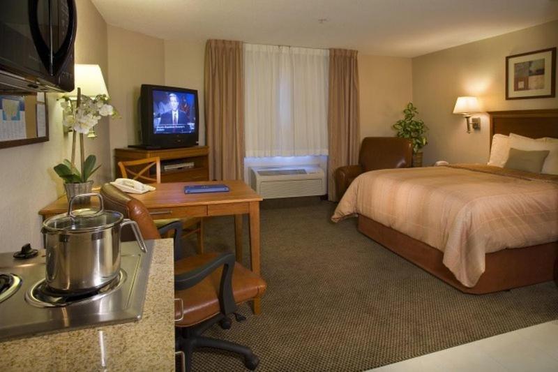Candlewood Suites Fredericksburg By Ihg Buitenkant foto
